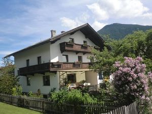 24035266-Ferienwohnung-7-Kaltenbach-300x225-5