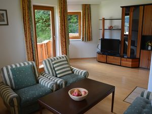 24035407-Ferienwohnung-4-Kaltenbach-300x225-3