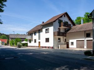 23425600-Ferienwohnung-2-Kammerstein-300x225-2