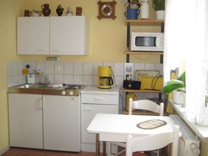 23775419-Ferienwohnung-2-Kamminke-300x225-5