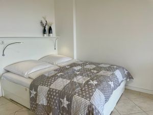 23893643-Ferienwohnung-2-Kampen-300x225-5