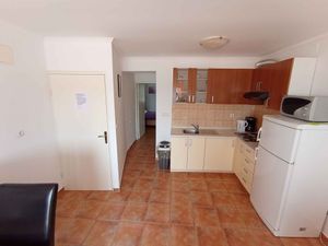 23771321-Ferienwohnung-4-Kampor-300x225-5