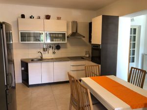 22446177-Ferienwohnung-6-Kampor-300x225-3