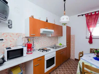 Ferienwohnung für 5 Personen (55 m²) in Kampor 9/10