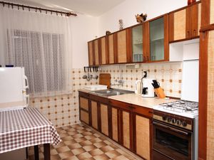 19129469-Ferienwohnung-8-Kampor-300x225-4