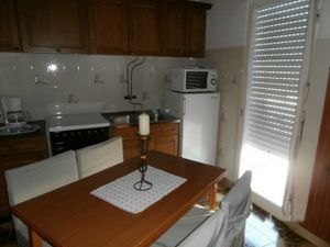 21949037-Ferienwohnung-4-Kampor-300x225-1