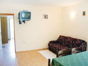 18510322-Ferienwohnung-5-Kampor-300x225-1