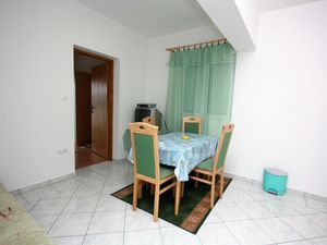 19126132-Ferienwohnung-3-Kampor-300x225-1