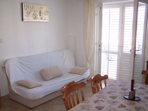 22314103-Ferienwohnung-6-Kampor-300x225-1