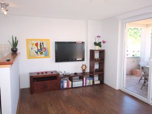 23934225-Ferienwohnung-6-Kampor-300x225-1