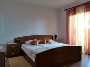 23931583-Ferienwohnung-3-Kampor-300x225-3