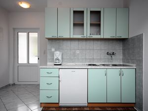 23928138-Ferienwohnung-3-Kampor-300x225-3