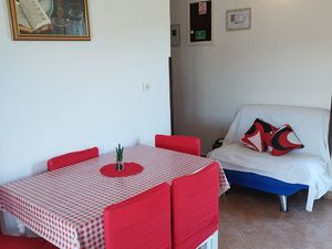 23932151-Ferienwohnung-5-Kampor-300x225-1