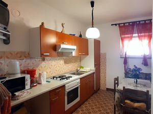 23928188-Ferienwohnung-5-Kampor-300x225-3