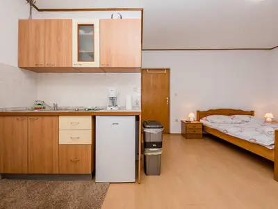 Ferienwohnung für 2 Personen (30 m²) in Kampor 3/10