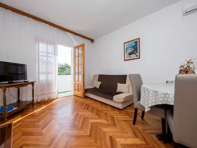 Ferienwohnung für 5 Personen (55 m²) in Kampor 3/10