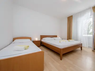 Ferienwohnung für 5 Personen (80 m²) in Kampor 9/10