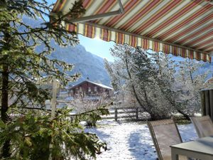 23843011-Ferienwohnung-2-Kandersteg-300x225-5