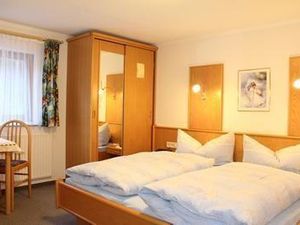 22439667-Ferienwohnung-6-Kappl-300x225-5