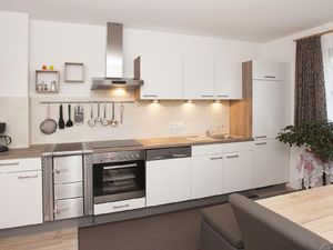 23704153-Ferienwohnung-5-Kappl-300x225-2