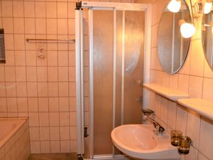 23851159-Ferienwohnung-6-Kappl-300x225-1