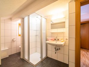 23896370-Ferienwohnung-7-Kappl-300x225-5