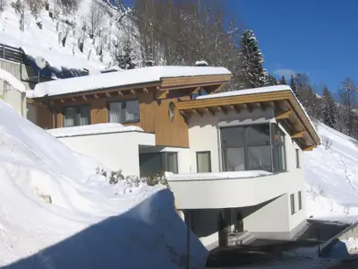 Außenseite Ferienhaus [Winter]