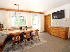 23896378-Ferienwohnung-8-Kappl-300x225-1