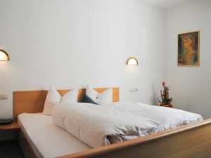 23288407-Ferienwohnung-4-Kappl-300x225-5