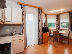 24021853-Ferienwohnung-4-Kappl-300x225-4