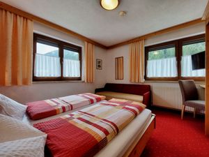 23875641-Ferienwohnung-4-Kappl-300x225-2