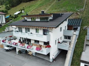 24036623-Ferienwohnung-7-Kappl-300x225-3