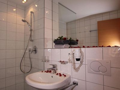 Badezimmer, Bergpanorama 403 für 3-5 Personen, Kappl, Tirol