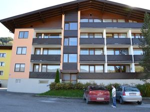 18298189-Ferienwohnung-3-Kaprun-300x225-0