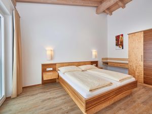 918068-Ferienwohnung-4-Kaprun-300x225-5