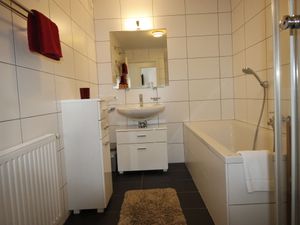 23856269-Ferienwohnung-4-Kaprun-300x225-1