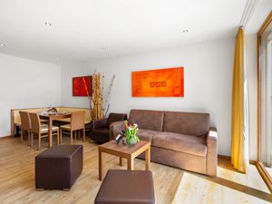 23858641-Ferienwohnung-4-Kaprun-300x225-4