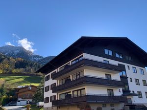 23892882-Ferienwohnung-4-Kaprun-300x225-0