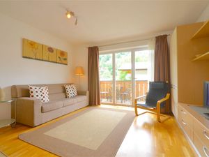 23885945-Ferienwohnung-5-Kaprun-300x225-1