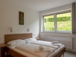 23195187-Ferienwohnung-4-Kaprun-300x225-5