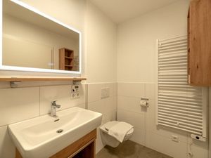 23378144-Ferienwohnung-4-Kaprun-300x225-2