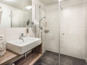 23748397-Ferienwohnung-6-Kaprun-300x225-4