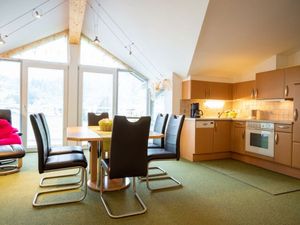 24038066-Ferienwohnung-6-Kaprun-300x225-1