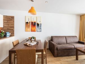 23858644-Ferienwohnung-6-Kaprun-300x225-1