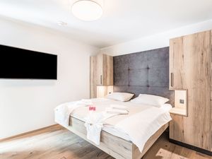 23858575-Ferienwohnung-6-Kaprun-300x225-4