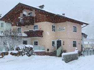 24048099-Ferienwohnung-4-Kaprun-300x225-3