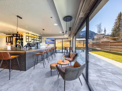 PEOPLE'S HOTEL_BAR2