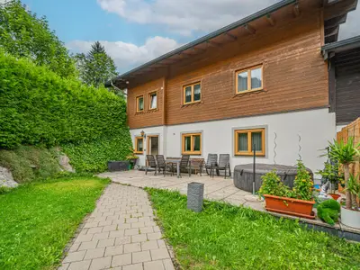 Außenseite Ferienhaus [Sommer]