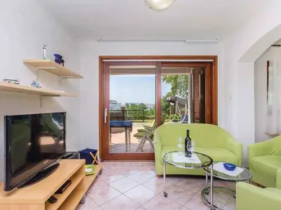 Ferienwohnung für 4 Personen (46 m²) in Karlobag 7/10