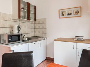 24044107-Ferienwohnung-5-Karlobag-300x225-4